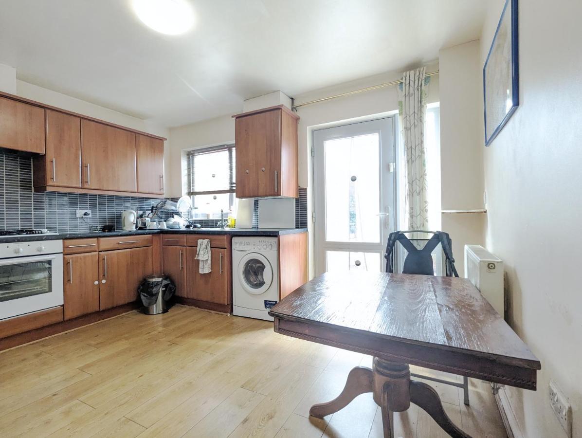 Guest Rooms Near City Centre & Dock Free Parking Liverpool Exterior photo